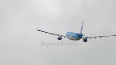 KLM Airbus 330 kalkış ve tırmanış