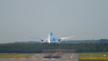 Gövdeli uçak tırmanış