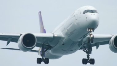 Uçak Airbus A350 açılış