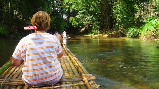 Bamboo rafting v Khao Lak — Stock video
