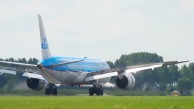 KLM Dreamliner inişi