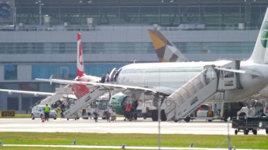 Yolcu uçağa binmeden