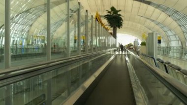 Travelator Bangkok airport Terminal