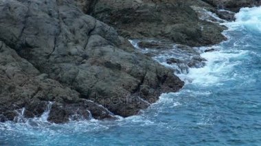 Turkuaz dalgalar, ağır çekim