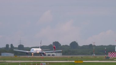 Uçak sabah açılış