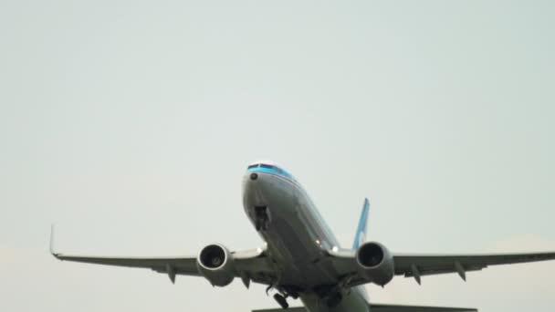 KLM 보잉 737 출발 — 비디오
