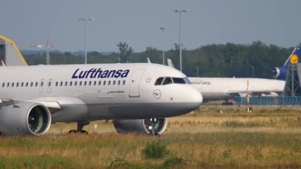 Airbus A320 kołowania przed odlotem — Wideo stockowe