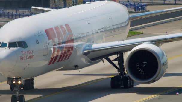 TAM Linhas Athe Boeing 777 pojíždění — Stock video