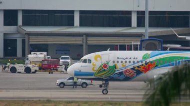 Uçak Airbus 320 önce hareket