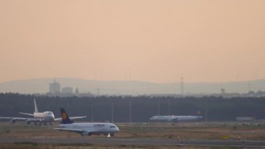 Hava Çin Boeing 747 kalkış