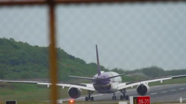 Uçak Airbus A350 açılış