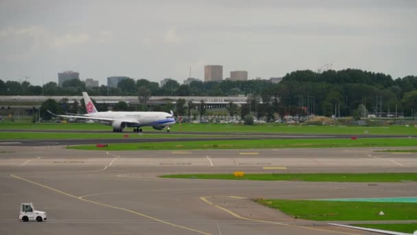 Départ de China Airlines Airbus A350 — Video