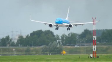 KLM Boeing 737 açılış