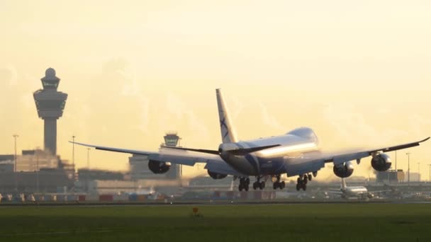 Klm オランダ航空ボーイング 747 型機着陸 — ストック動画