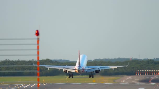 Atterraggio aereo a Dusseldorf — Video Stock