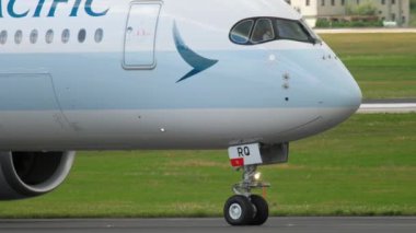 Airbus A350 kokpit yakın çekim