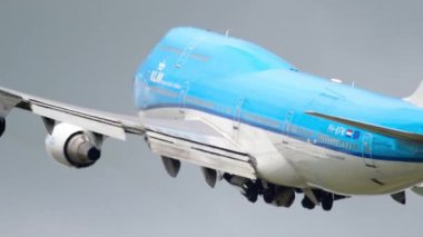 KLM Boeing 747 kalkış