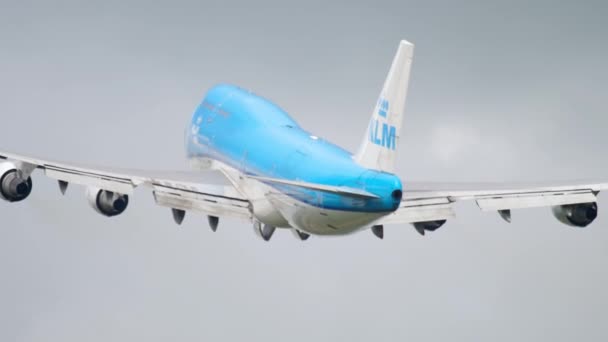 Take-off KLM Boeing 747 — Stock video