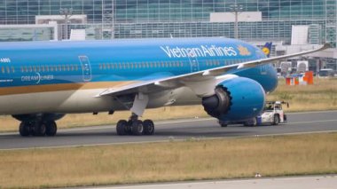 Boeing 787 hizmetten çekme