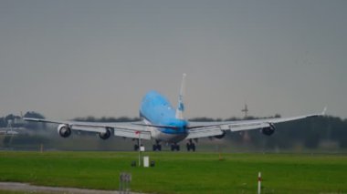 KLM Boeing 747 kalkış