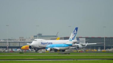 Gidiş daha önce airfreight