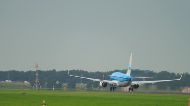 KLM Boeing 737 odlet — Stock video