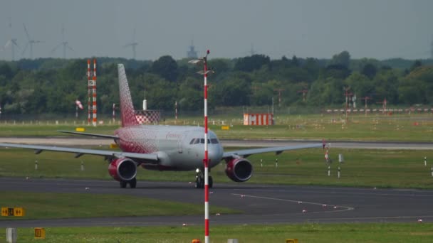 Airbus A319 Rossiya rodaje antes de la salida — Vídeos de Stock