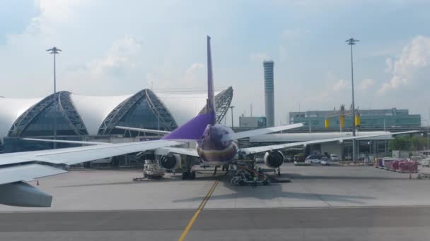 Taxi aereo all'aeroporto di Suvarnabhumi, Bangkok — Video Stock