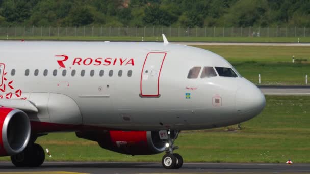 Airbus A319 Rossiya rodaje antes de la salida — Vídeos de Stock