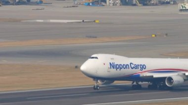 Nippon Kargo Boeing 747 Hong Kong 'dan kalkıyor.