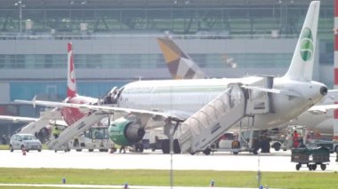 Yolcu uçağa binmeden