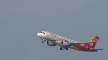 Hong Kong Havayolları Havayolları A320 Hong Kong 'dan kalkıyor.