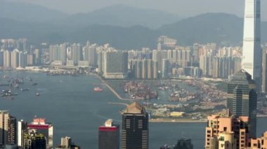 Hong Kong 'daki gemi trafiğinin zamanlaması
