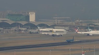 Vietnam Havayolları A321 Hong Kong 'dan kalkıyor.