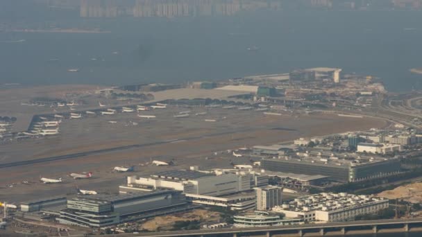 Aerial view at Chek Lap Kok airport, timelapse — Stock Video