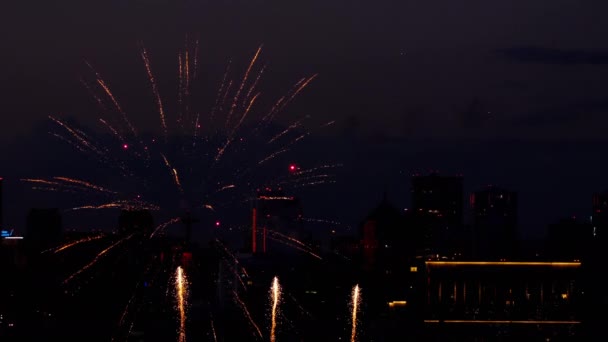 Colorido de fogos de artifício no festival do dia da cidade — Vídeo de Stock