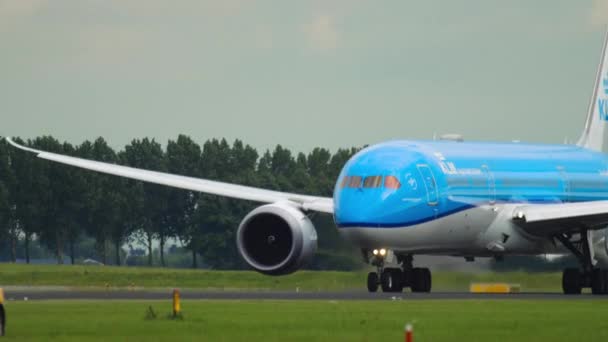 KLM Dreamliner odjezd — Stock video