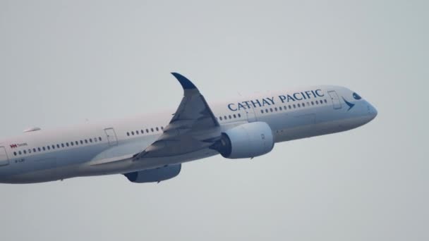 Avião a partir do Aeroporto Internacional de Hong Kong — Vídeo de Stock
