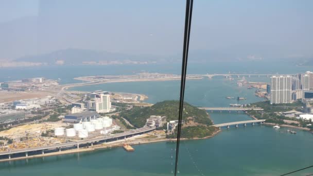 風景の丘を背景にしたケーブルカー、香港 — ストック動画