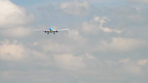 KLM Boeing 777 přistání — Stock video