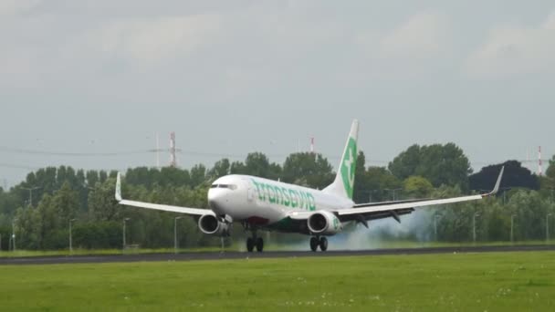 Transavia波音737飞机着陆 — 图库视频影像