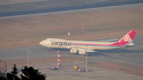 Boeing 747 taxiagem antes da partida — Vídeo de Stock