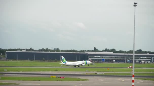 Transavia Boeing 737 αναχώρησης — Αρχείο Βίντεο