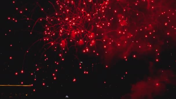 Coloré de feux d'artifice à la fête de la ville — Video