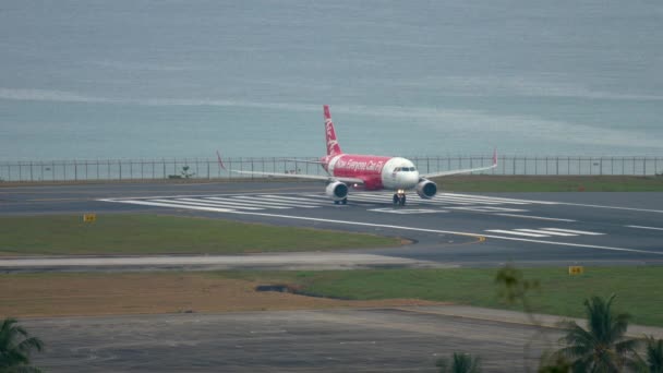 Repülőgép Phuket indulás előtt — Stock videók