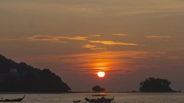 Phuket 'te gün batımı manzarası