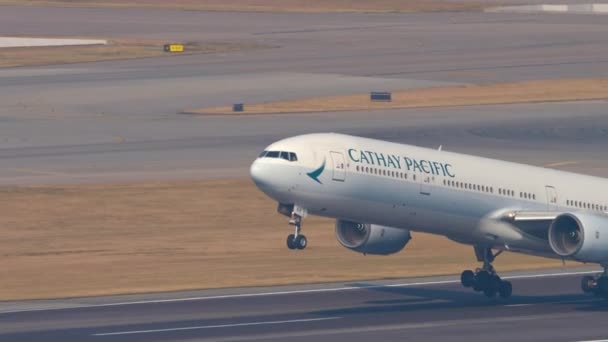 Cathay Pacific Boeing 777 indulás Hong Kongból — Stock videók