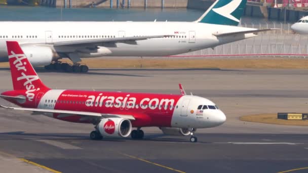 Avião a partir do Aeroporto Internacional de Hong Kong — Vídeo de Stock