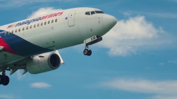 Aereo Boeing 737 atterraggio — Video Stock