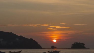 Phuket 'te gün batımı manzarası
